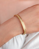 Classic Frosted Shell Bangle