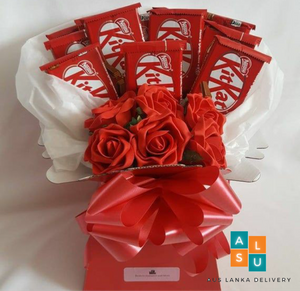 KitKat box with roses